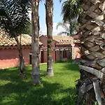 فيلة Del Nespolo *