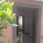 فيلة Del Nespolo *