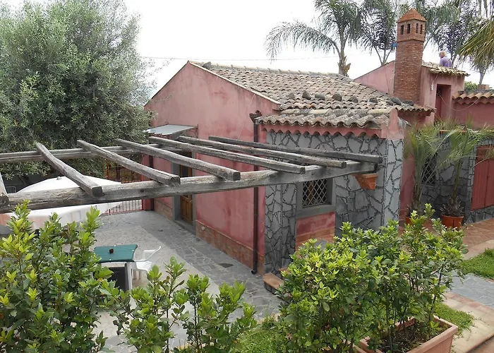 Del Nespolo * Fiumefreddo di Sicilia